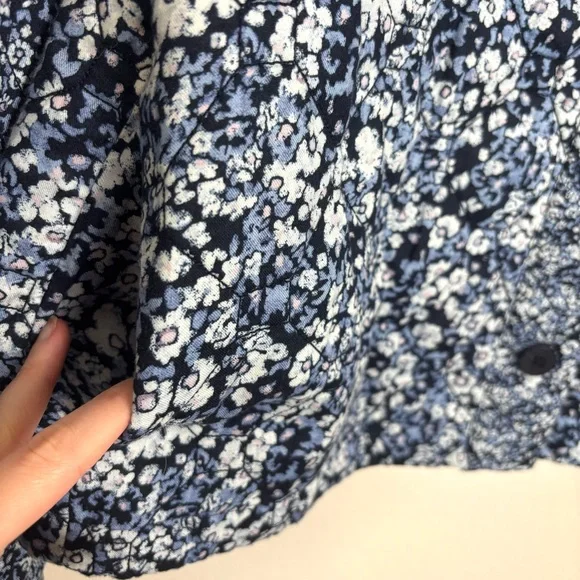 J. Jill Blue Floral Cotton Quilted Button Front Jacket Women’s Medium Cozy Artsy - Picture 5 of 9